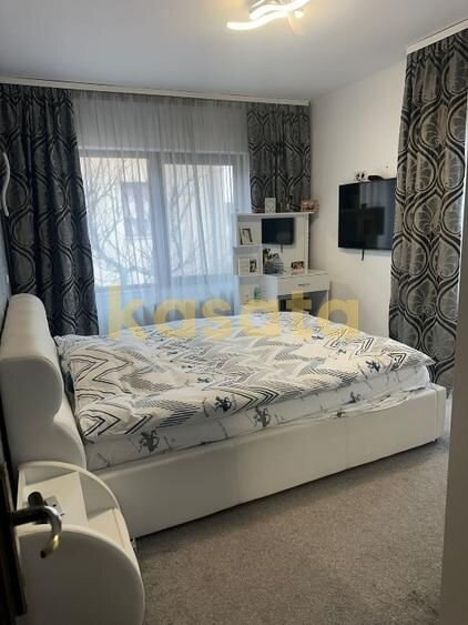 Bragadiru, casa individuala 8 camere, 320 mp utili, teren 418 mp